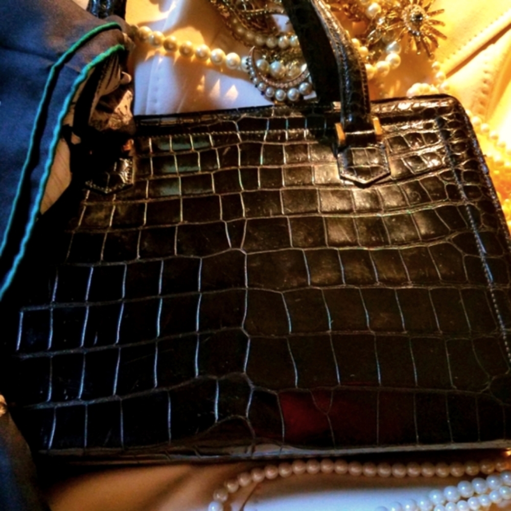 Hermes "Pullman" a Rare Collectible. Paris